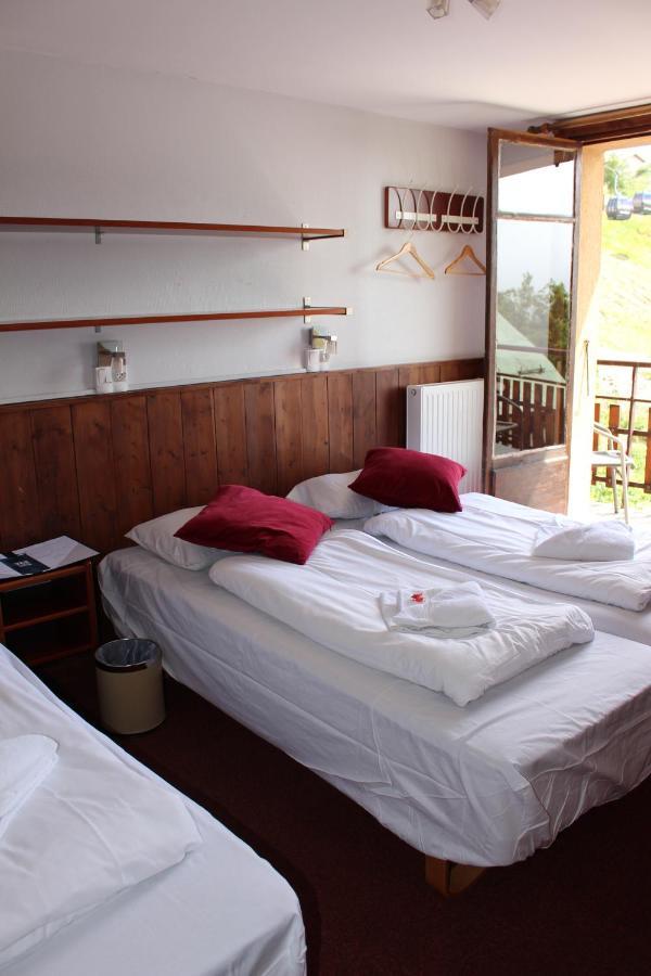 Hotel Le Refuge Alpe d'Huez ภายนอก รูปภาพ